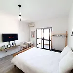 Cozy White Near New Bazaar / Center