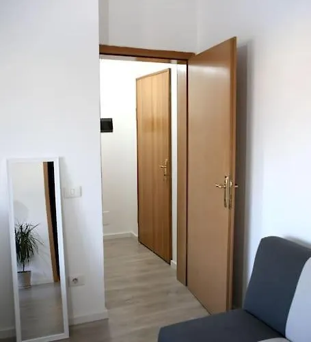 Appartement Cozy White Near New Bazaar / Center